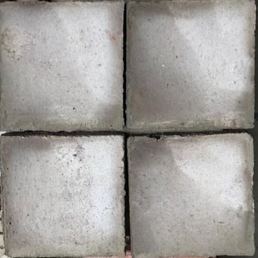 carreaux-terre-cuite-20-x-20-gris