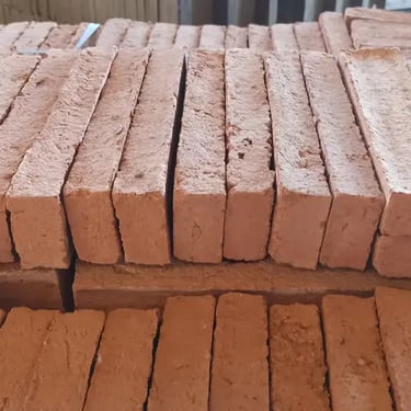 briquettes pavement