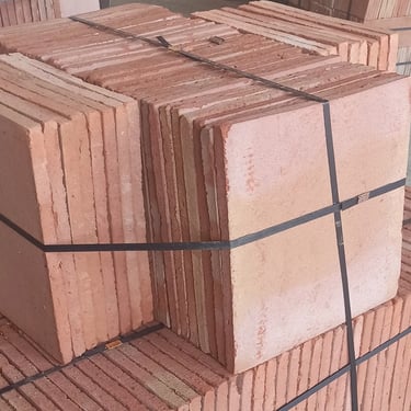 Terre cuite 30x30 rosés 