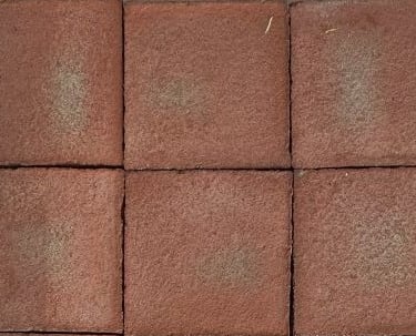 tomettes-artisanales-rustique-en terre cuite-rouges-15x15-cm