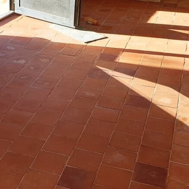 tomettes-rouges-carrees-25x25