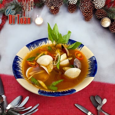 Nghêu hấp thái tại Ốc Dì Toàn - quán ốc ngon Sài Gòn