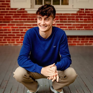 Lancaster PA senior picture photographer. Strasburg PA Senior Picture Photographer
