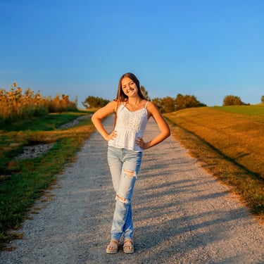 Manheim PA Senior Pictures Photographer. Lancaster PA senior pictures photographer
