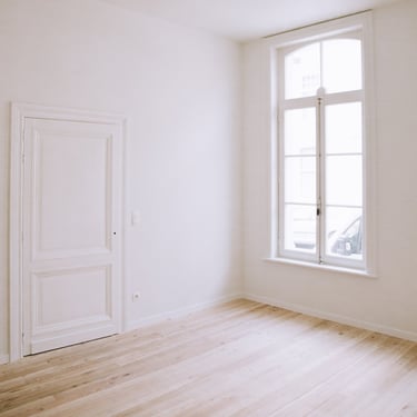 Schilderwerken muren en plafonds en lakwerk binnendeuren door Joca interior