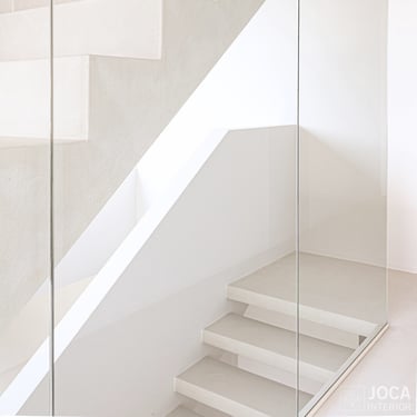 Trappen bekleed in Microtopping door Joca Interior