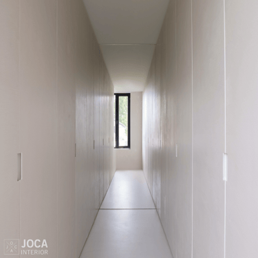 Dressing kasten bekleed in Microtopping door Joca Interior