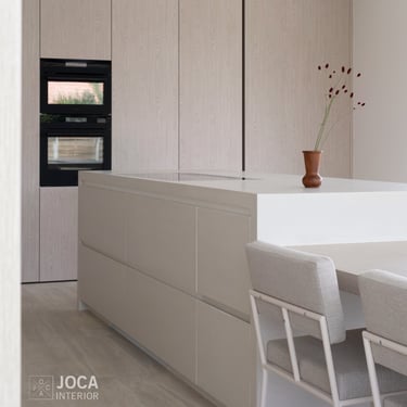 Keuken meubels bekleed in Microtopping door Joca Interior