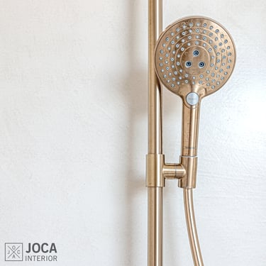 Badkamer muren douche bekleed in Microtopping door Joca Interior