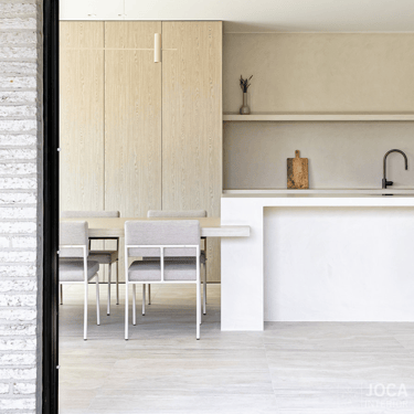 Keuken schrijnwerk bekleed in Microtopping door Joca Interior