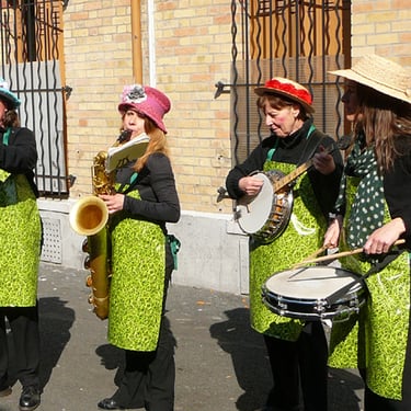 L'orchestre les jardinières pour vos fêtes de rue, brocantes,