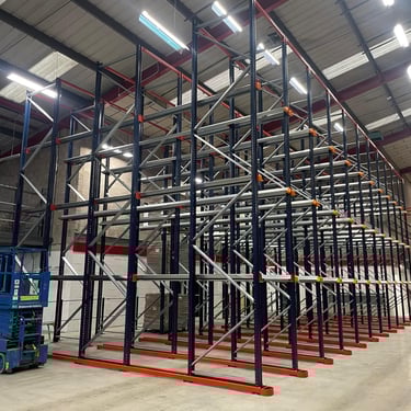 Drive-in racking for maximised storage