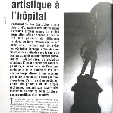 Page 1 de mon article dans Vacarme une les interventions d'artistes en milieu hospitalier.