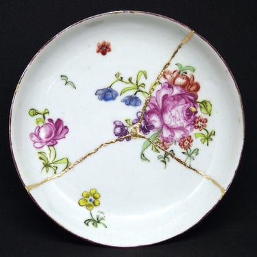 Chinese saucer with kintsugi style repair
