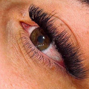 Eyelashes at Ritz Beauty