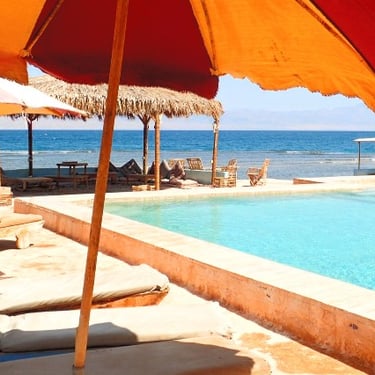 pool sea view on-the-beach-holiday-in-egypt
