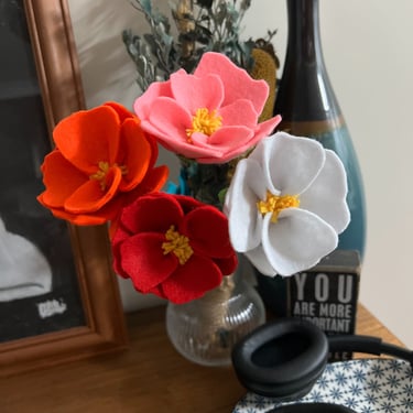 Bright Hand-made Felt Flowers