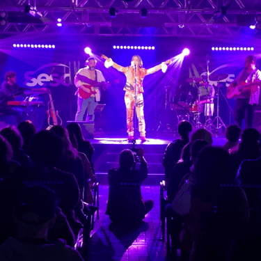 Show Pura Alquimia Tributo A Ney Matogrosso e Secos E Molhados com Fabiano Medeiros. no SESC.
