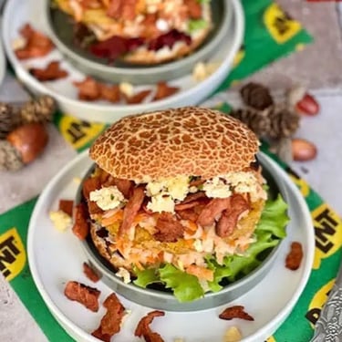 PLNT Vegan Burger Malta