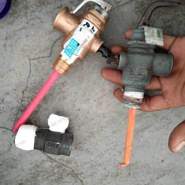 Penggantian 2 item part solahart NRI valve dan Safety valvesparepart Handal Solar Water Heater di jagakarsaJakarta