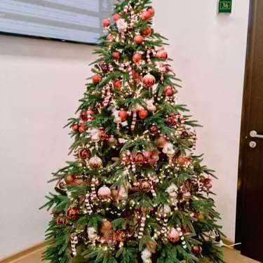 Kalėdinis eglutės dekoras ofisų dekoravimas vestibiulių dekoravimas eglėmis dirbtinė eglė