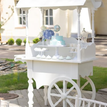 desertų vežimėlis karieta nuoma