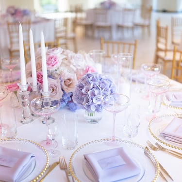 krikštynų dekoras alyvinė violetinė rožinė rausva krištolas