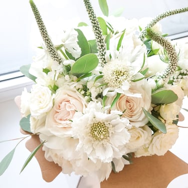 vestuvių dekoratorė floristė saldaus stalo dekoras Villa Top Vilniuje nuotakos puokštė