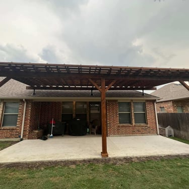Large Patio with Pergola