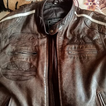 Pirograbado en cuero para chaqueta motera.