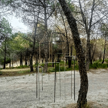 Móvil para árbol, Varillas de alumnio y hierro de diferentes grosores. Cuerdas de yute. Tamaño aproximado 150 x 50 cm.