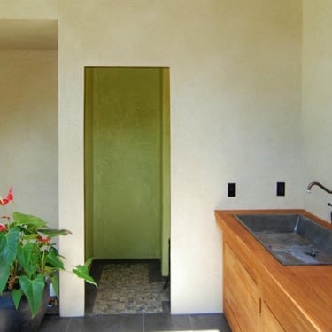 Tadelakt bathroom - Ghent NY.