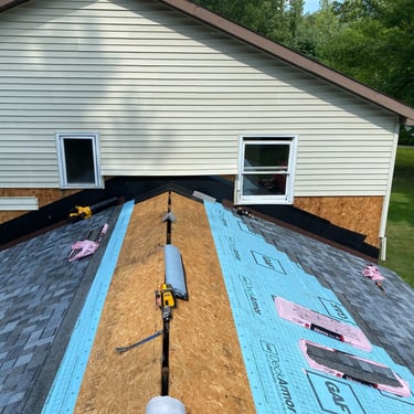 Local roofing contractor repairing on roof in Clifton Park NY NY