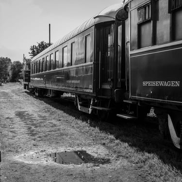 Anciens wagons de voyageurs