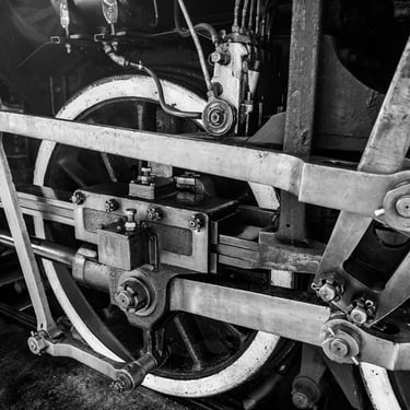 Détail des roues de transmission d'une locomotive à vapeur