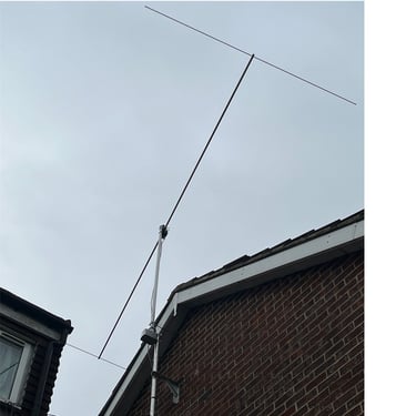 Pro Antennas Dual Beam Pro HF antenna set up on a customers house