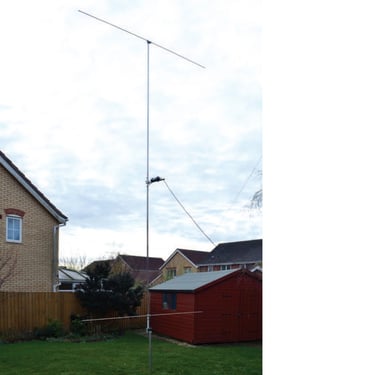 Pro Antennas Dual Beam Pro HF antenna set up in a reviewers garden for testing