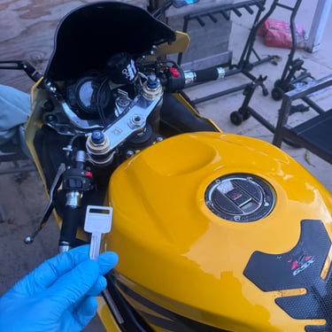 2004 Suzuki GSX R 600 cut keys from scratch