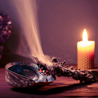 a candle lite up in the dark