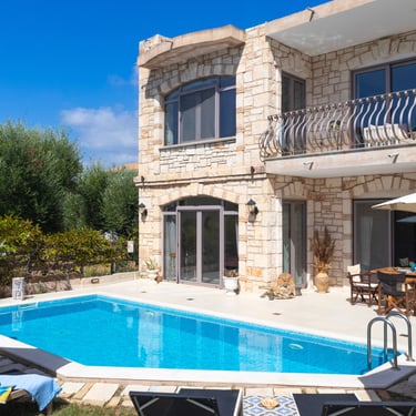 Group-friendly villa with pool in Zakynthos