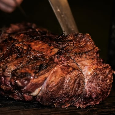 carne asada a la parrilla coartándose 