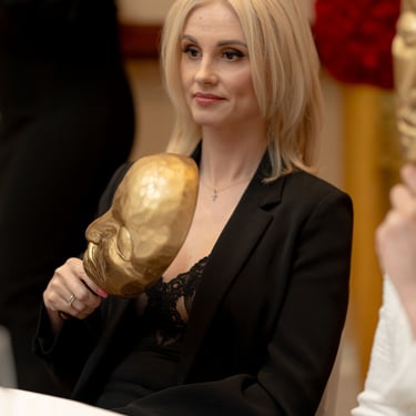 Mafija žaidimo dalyvė