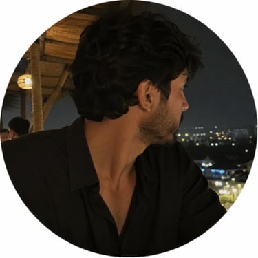 profile picture of a man at the beach during dusk