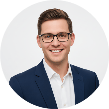 Testimonial avatar (male)