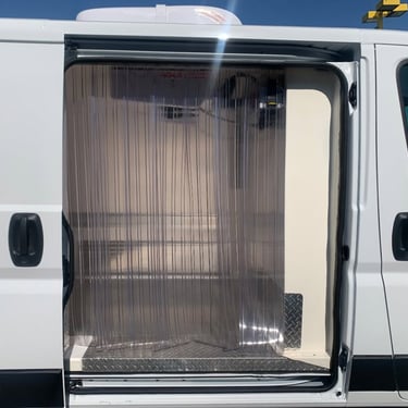 Refrigerated van rental in Los Angeles providing mobile cold storage,reliable temperature control