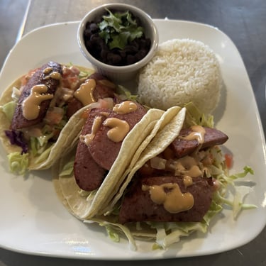 Las Brasas Costa Rican restaurant Gallo de Salchichón - sausage tacos