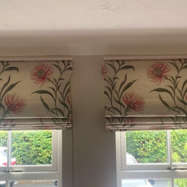 customer lounge blind with motorisation