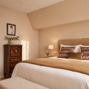 Project slaapkamer met zachte tinten en sfeervolle interieurstyling
