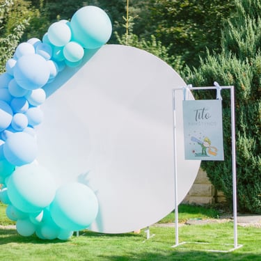 krikštynų dekoras mažasis princas žvaigždės debesys mėlyna žydra foto zona arka balionai