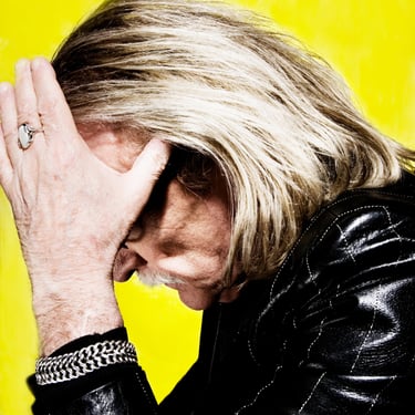 Portrait de Christophe en couleur — photographie par Enzo Minardi